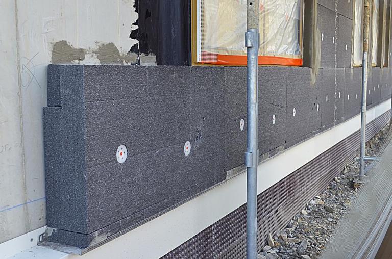 Ravalement de façade à Pontarlier : quelles étapes suivre ?